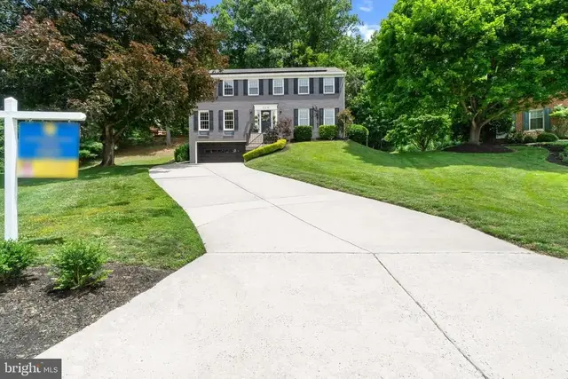 10 Minebank Ct, Towson