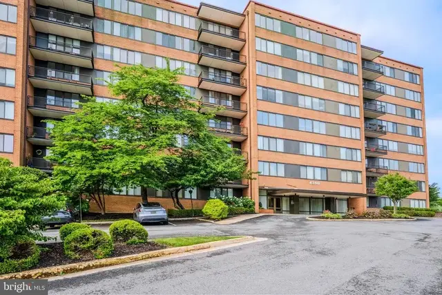 4390 Lorcom Ln #102, Arlington