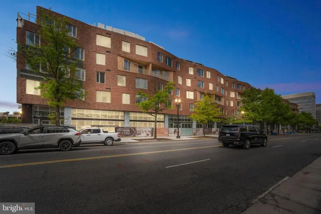 5300 Wisconsin Ave Nw #th6/varies, WASHINGTON