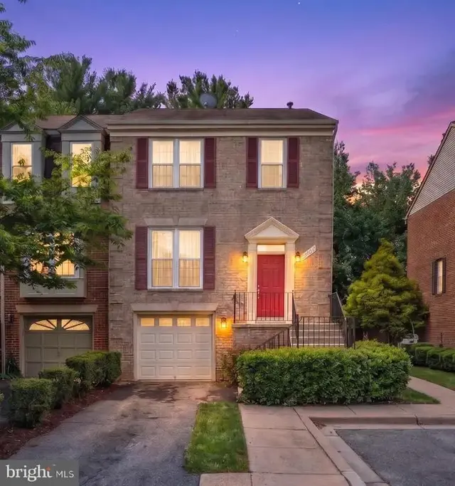 6028 Loganwood Dr, Rockville