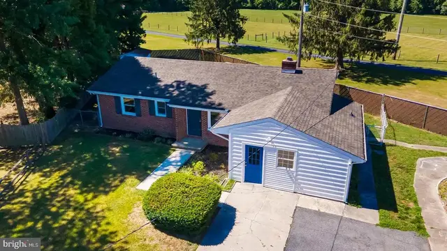 1522 Forrest Ave, Dover