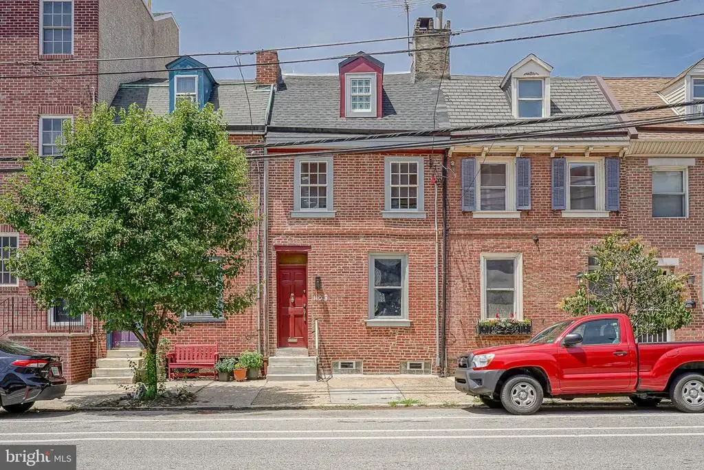 1108 S Front St, PHILADELPHIA