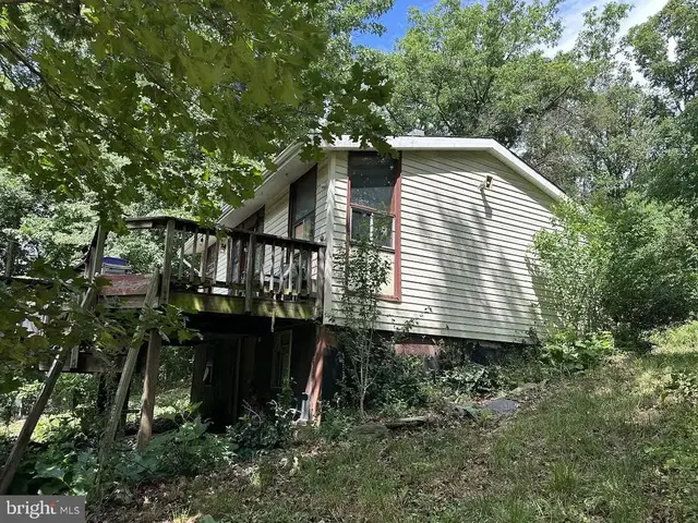 493 Goode Dr, Front Royal