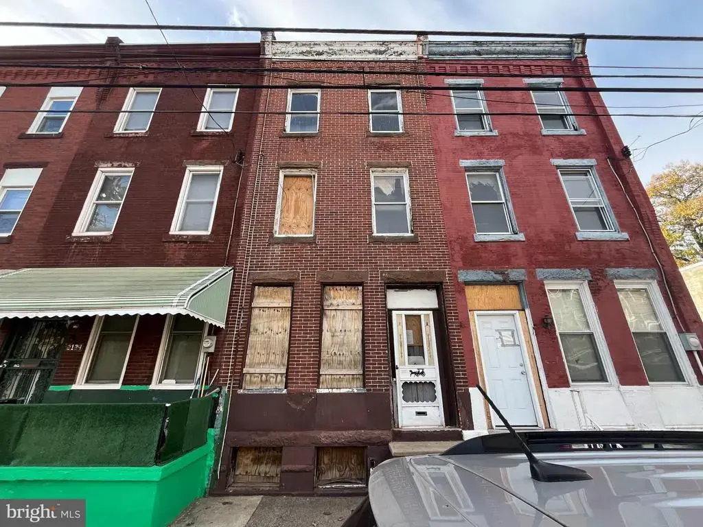 2136 N 30th St, PHILADELPHIA
