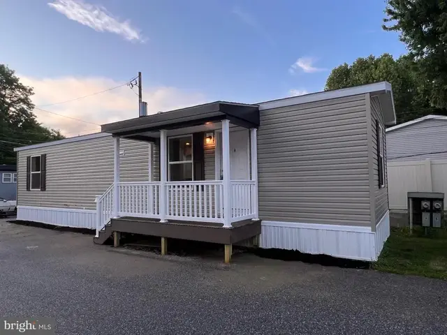 1136 Steinmetz Rd #7, Ephrata