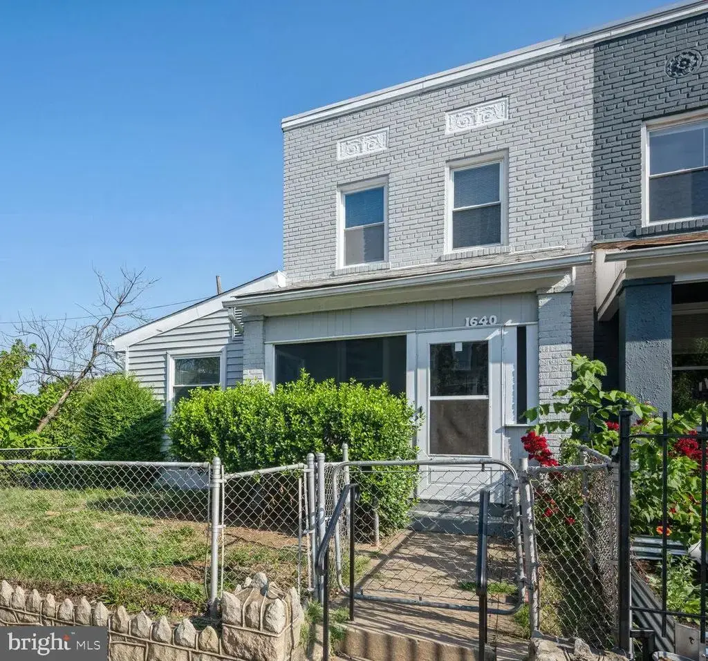 1640 L St Ne, WASHINGTON