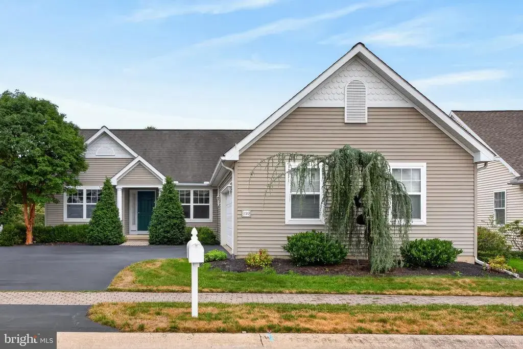 1133 Brighton Ave, LITITZ