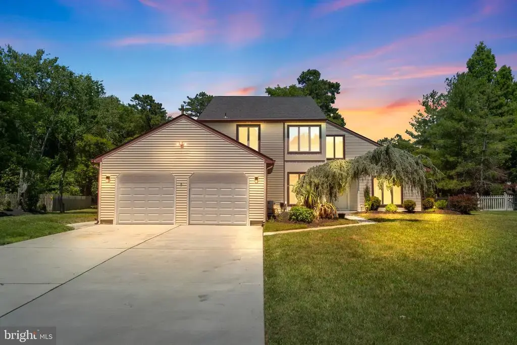 5 Justin Ct, VOORHEES