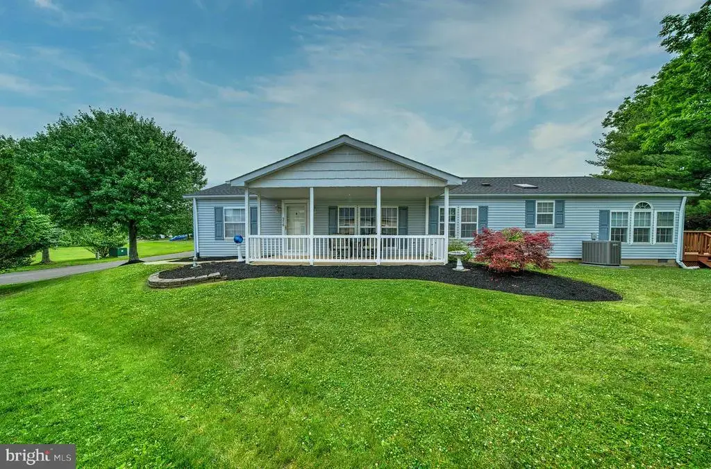 576 Bent Pine Cir, NEW HOPE