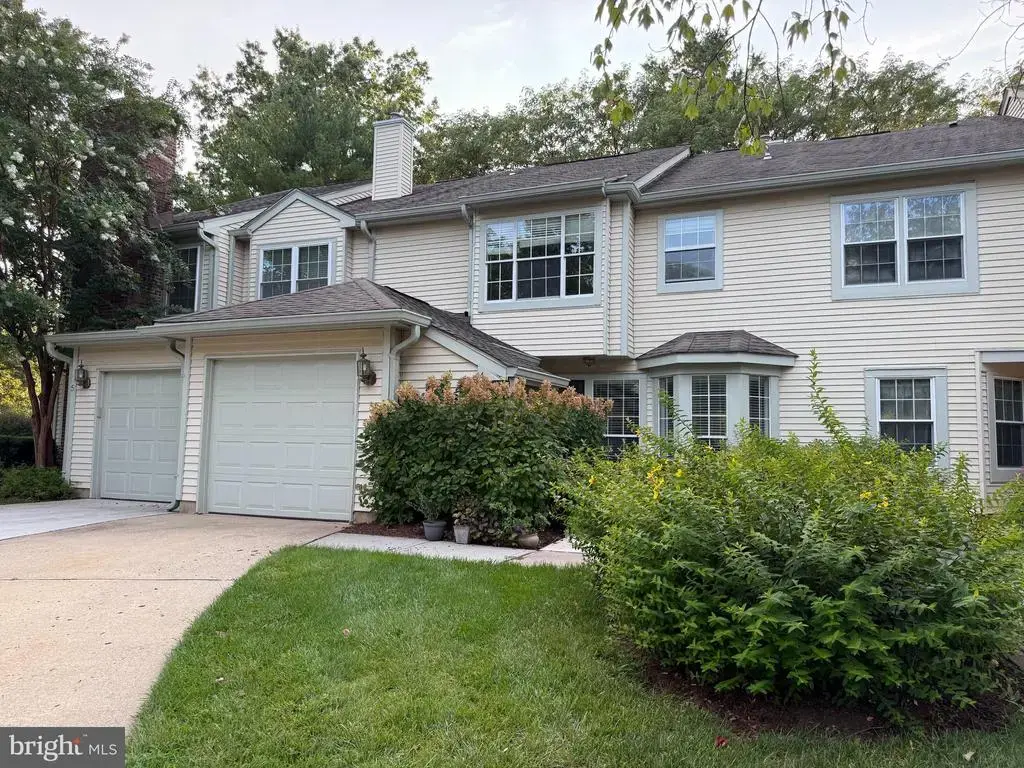 4 Kensington Ct, PRINCETON
