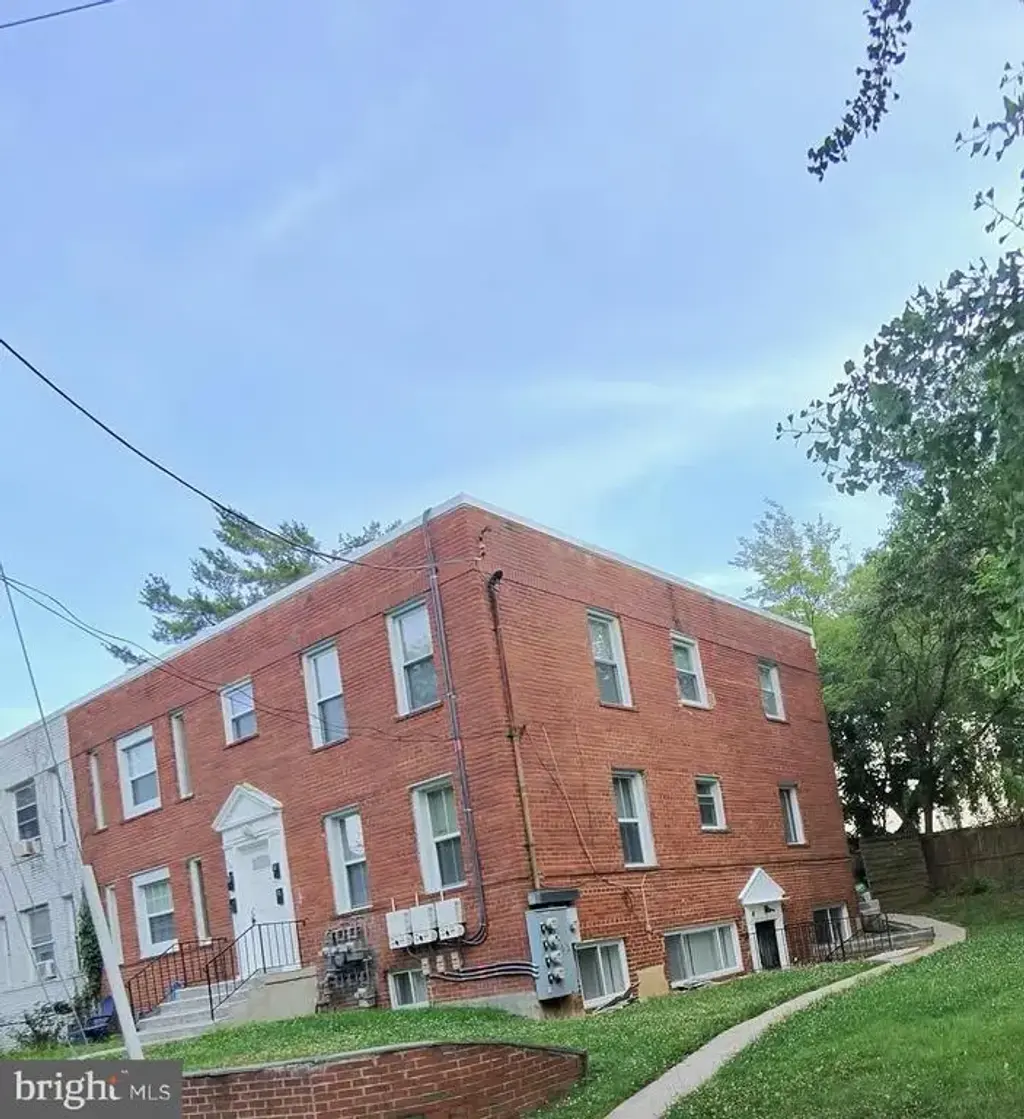 407 Lebaum St Se #1, WASHINGTON