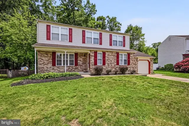102 Avignon Ct, Newark