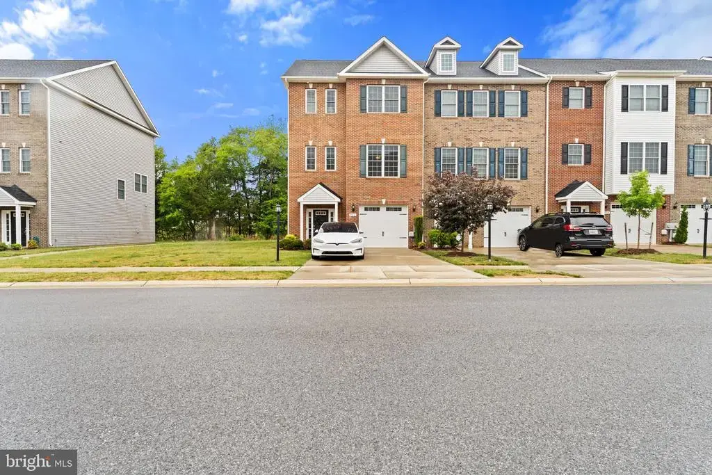 982 Rye Dr, LA PLATA