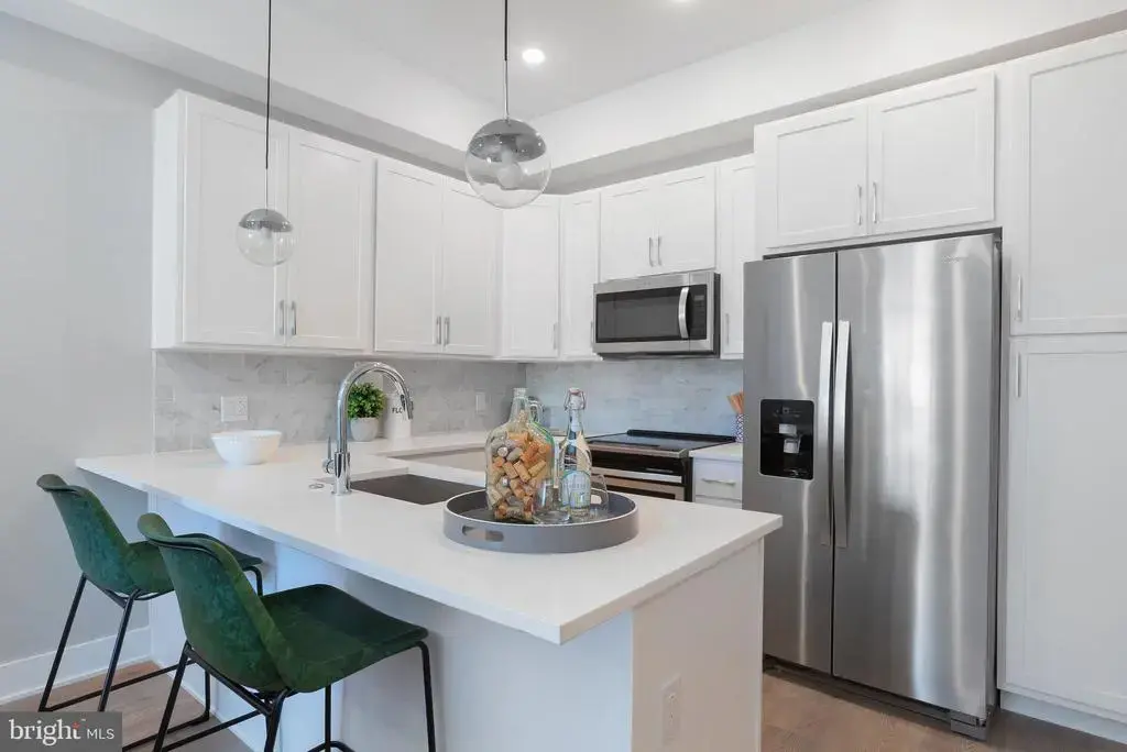 52 W Washington Ln #202, PHILADELPHIA