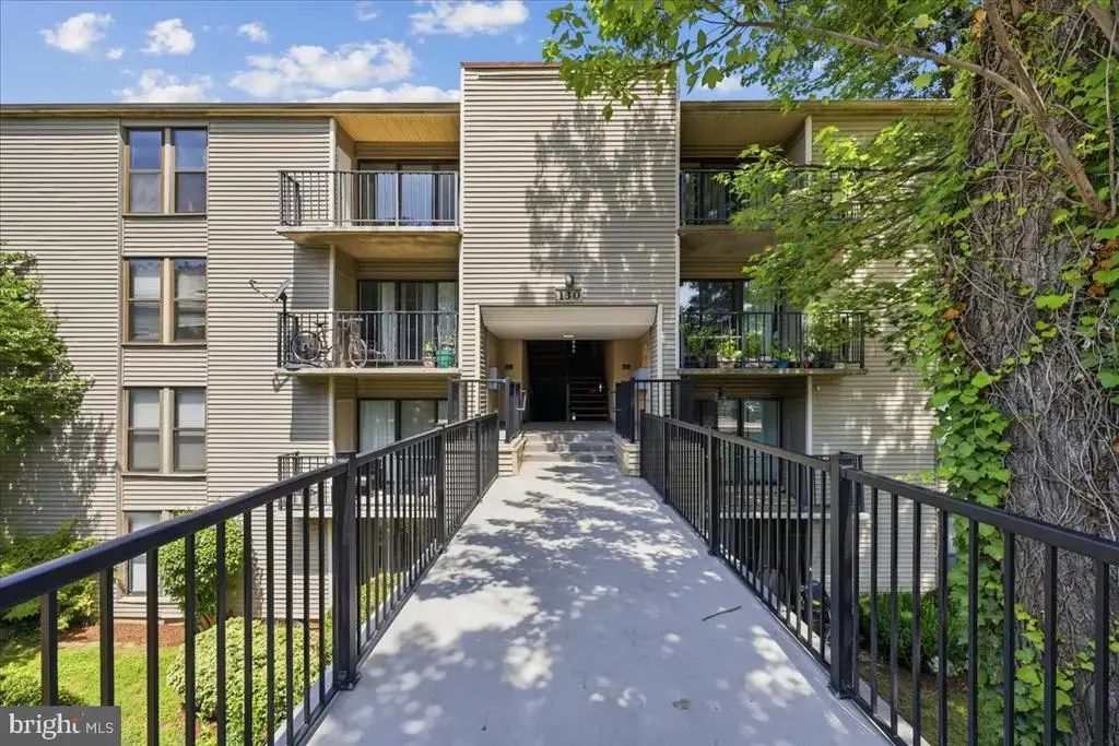 130 Duvall Ln #197-301, GAITHERSBURG