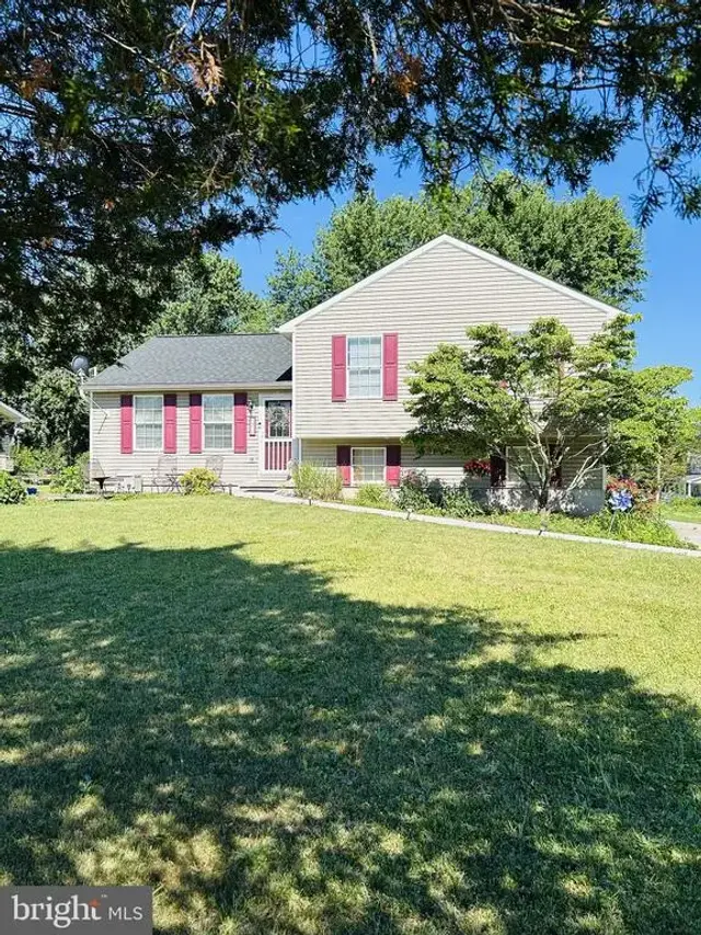 571 Hooker Dr, Gettysburg