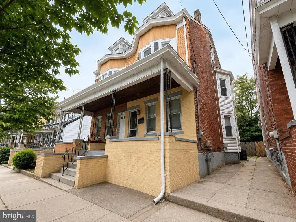 421 S Logan Ave, TRENTON