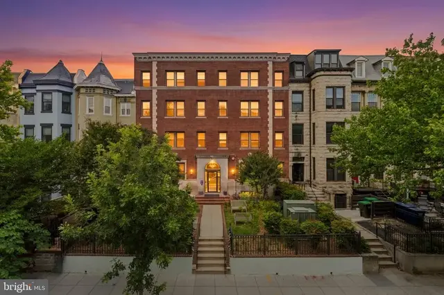 1321 Fairmont St Nw #205, Washington