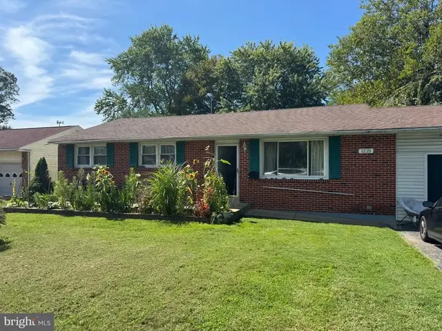 1221 Stinsford Rd, Newark