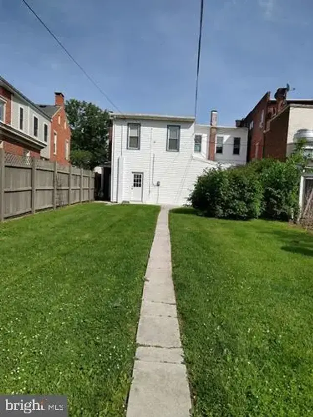 118 1/2 Broadway #1, Hanover