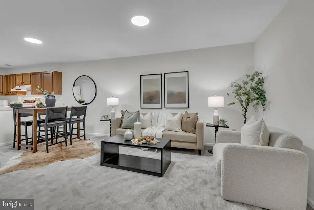 5702 Brewer House Cir #t-2-12, NORTH BETHESDA