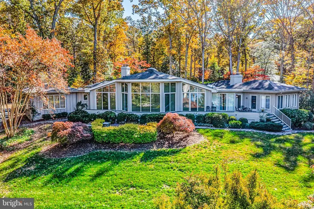 219 Red Fox Ln, WEEMS