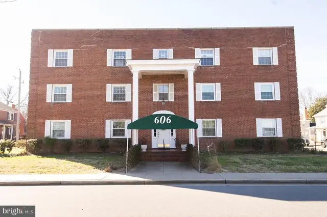 606 Water St #6, Cambridge