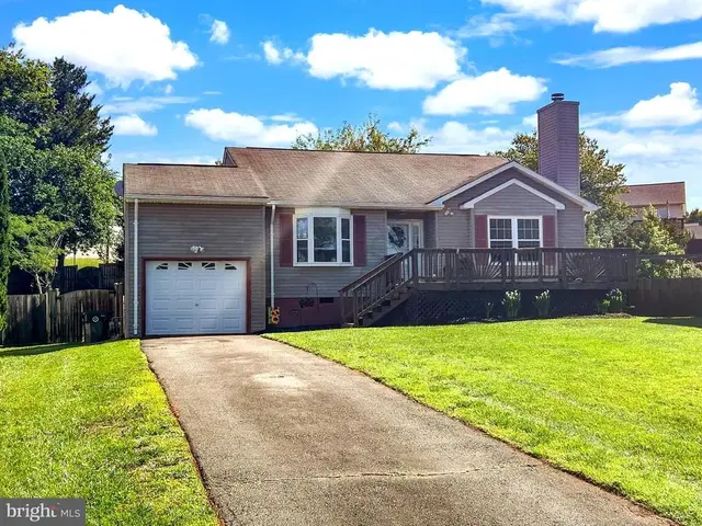 1409 N Thomas Way, Culpeper