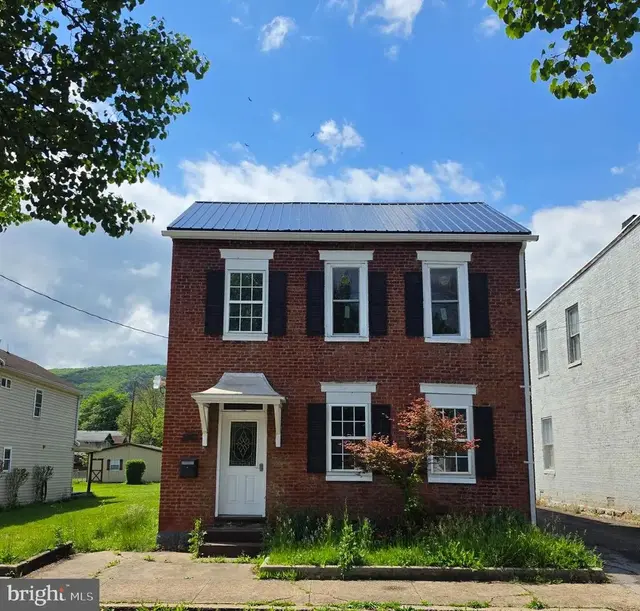 216 Valley St, Cumberland