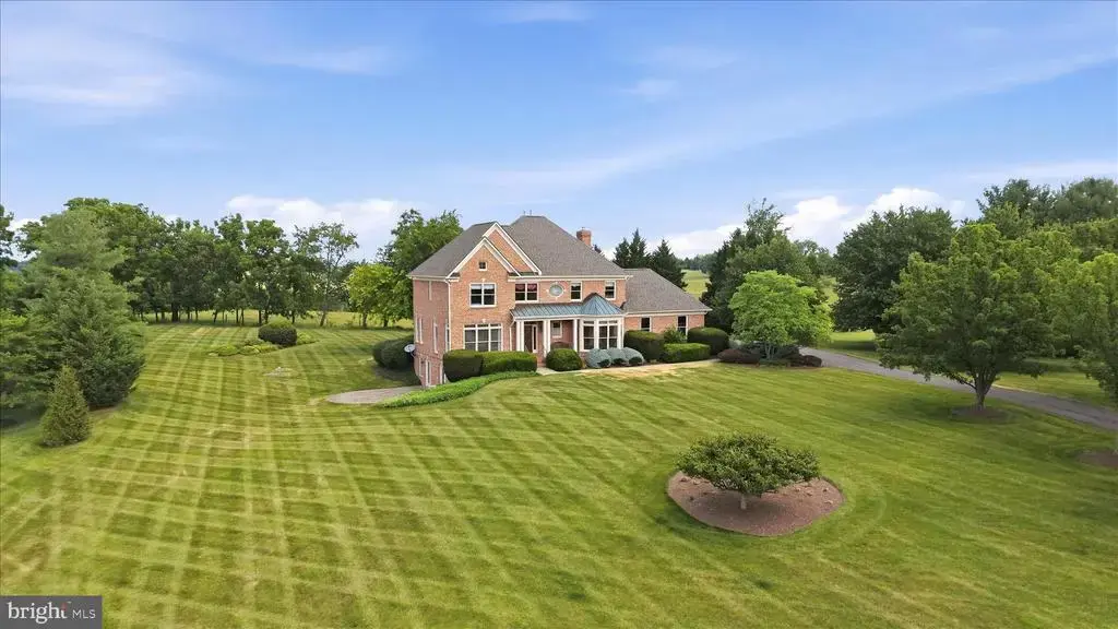 144 Widener Dr, WINCHESTER