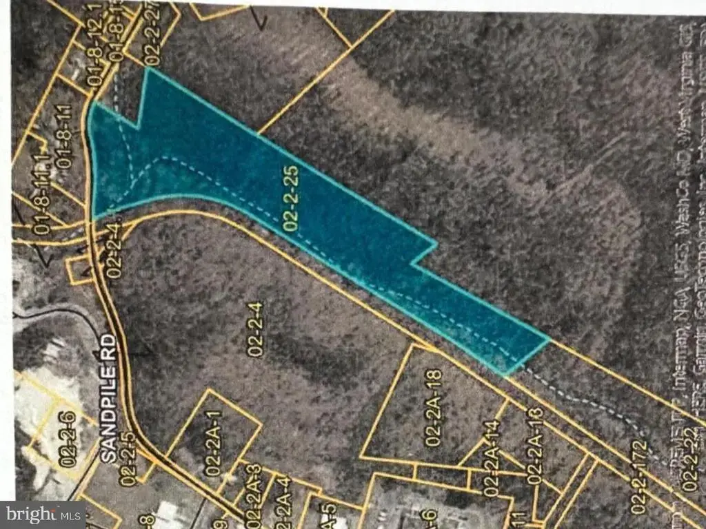 Sand Mine Rd #by Creek, BERKELEY SPRINGS