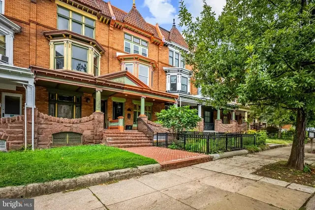 2736 N Calvert St, Baltimore