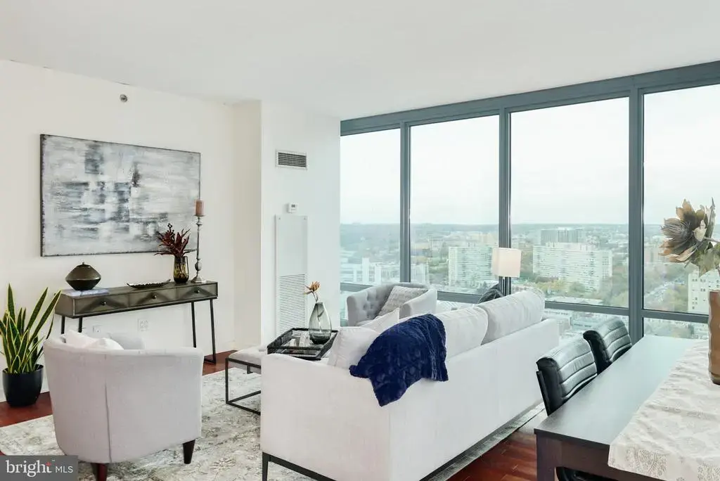 2101 Market St #3307, PHILADELPHIA