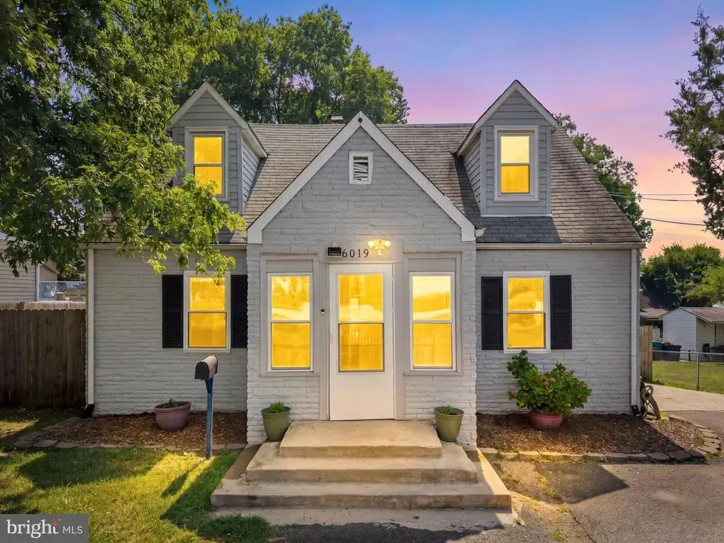6019 N Kings Hwy, ALEXANDRIA