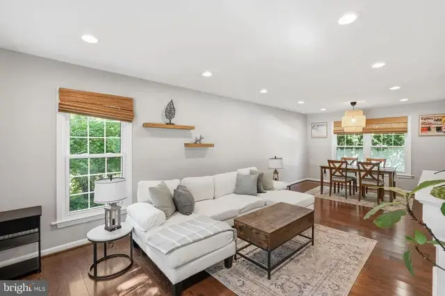 7832 Fordson Rd, Alexandria