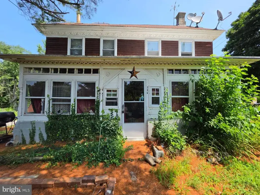 305 Main St, NEWPORT