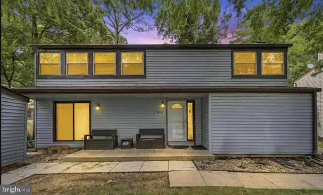 9076 Goldamber Garth, Columbia