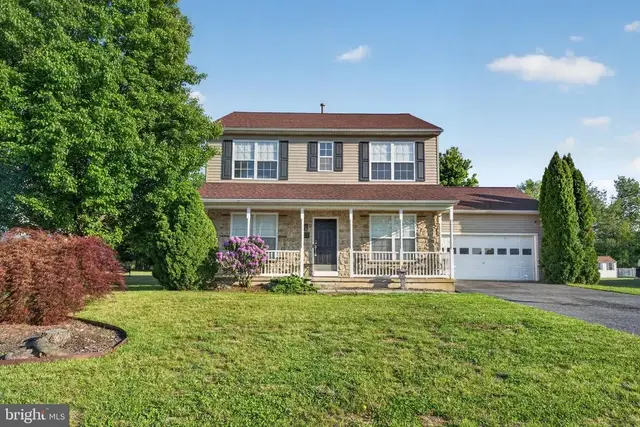33 Lindley Dr, Dover