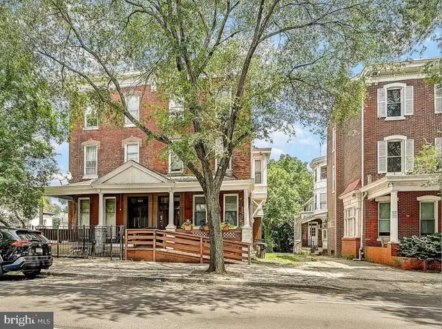 906 Dekalb St, Norristown