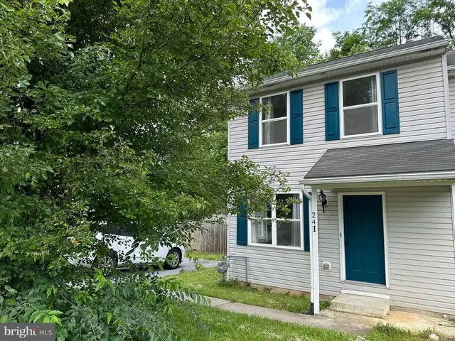 241 Merrbaugh Dr, Hagerstown