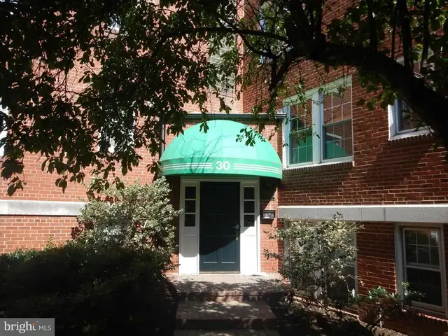 30 Old Glebe Rd #1-e, Arlington