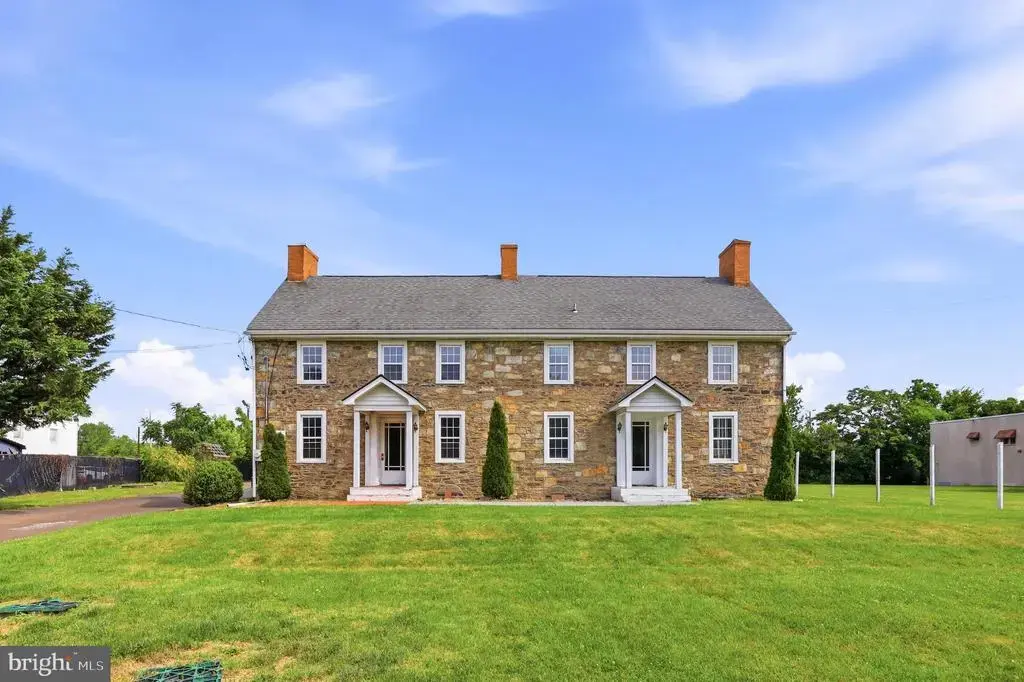 323 Lincoln Hwy #suite 2, FAIRLESS HILLS