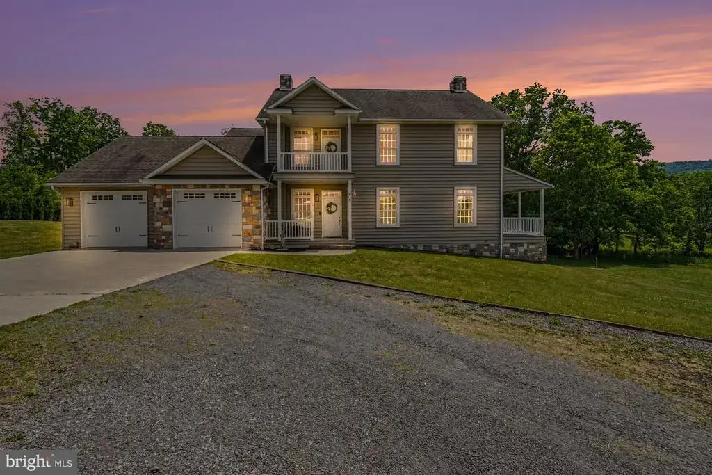 372 S Good Spring Rd, HEGINS