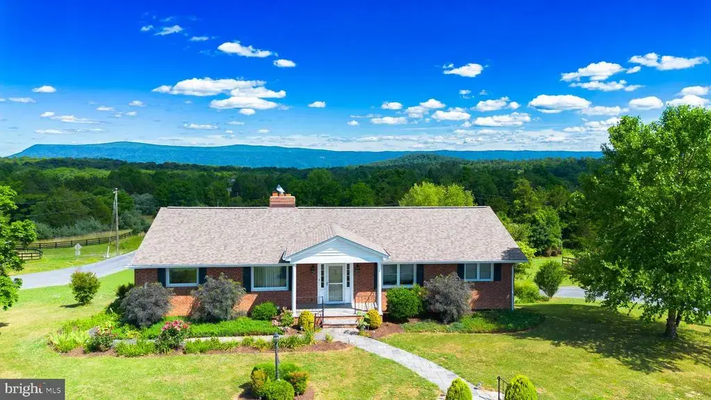 2521 Mt Hebron Rd, STRASBURG