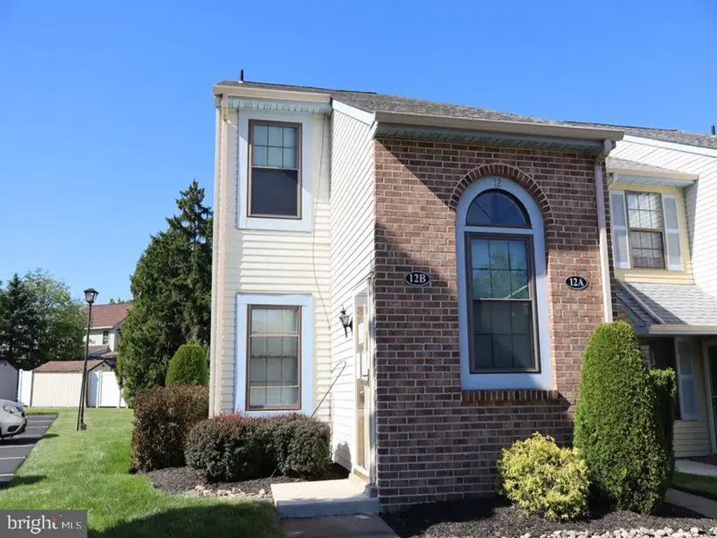 12 Lumber Jack Cir #22-b, HORSHAM