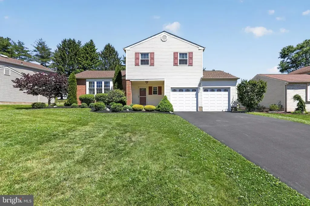 1212 Wedgewood Dr, WARMINSTER
