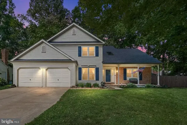 9 Patriot Dr, Dover