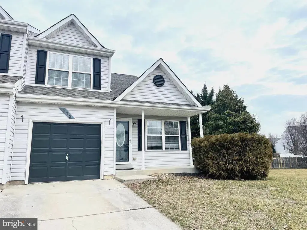673 Warren Dr, MIDDLETOWN