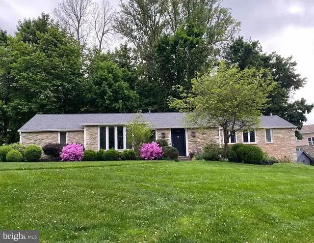 862 Winter Rd, Rydal