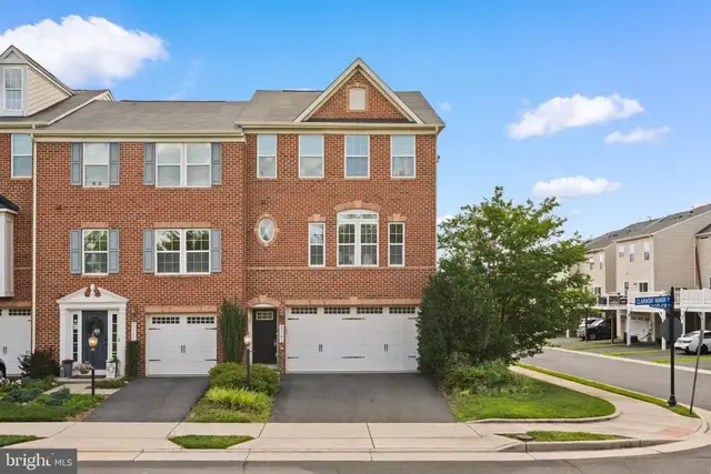 25741 Clairmont Manor Sq, Aldie